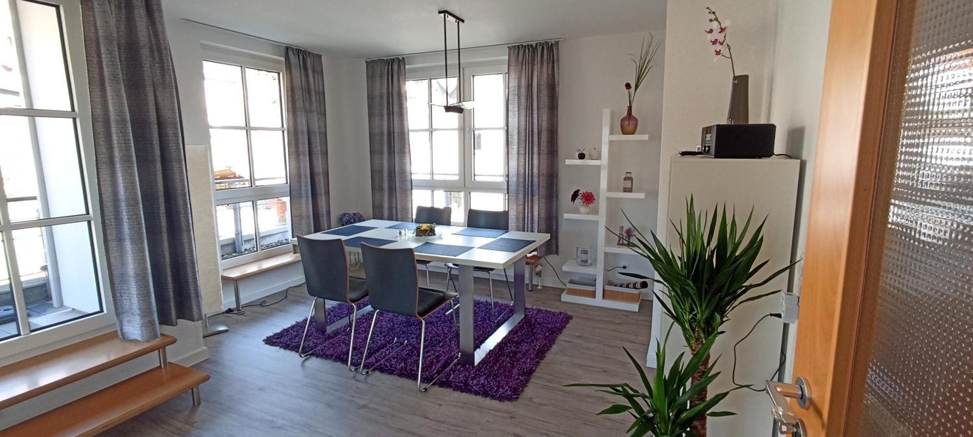 Grosszuegiges Helles Penthouse -Komplette Etage- Mit Balkon Und Stellplatz In Ruhiger Lage Kulmbach Exteriör bild
