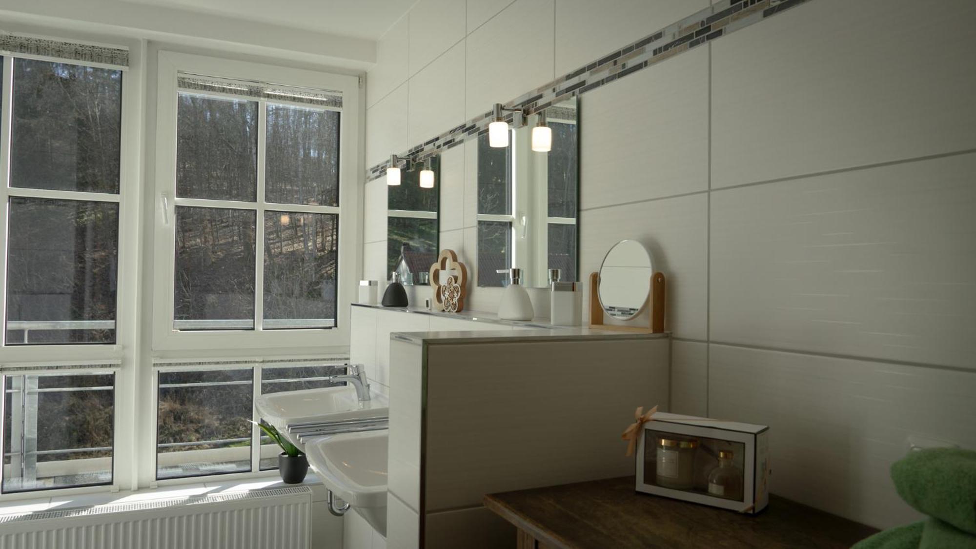 Grosszuegiges Helles Penthouse -Komplette Etage- Mit Balkon Und Stellplatz In Ruhiger Lage Kulmbach Exteriör bild