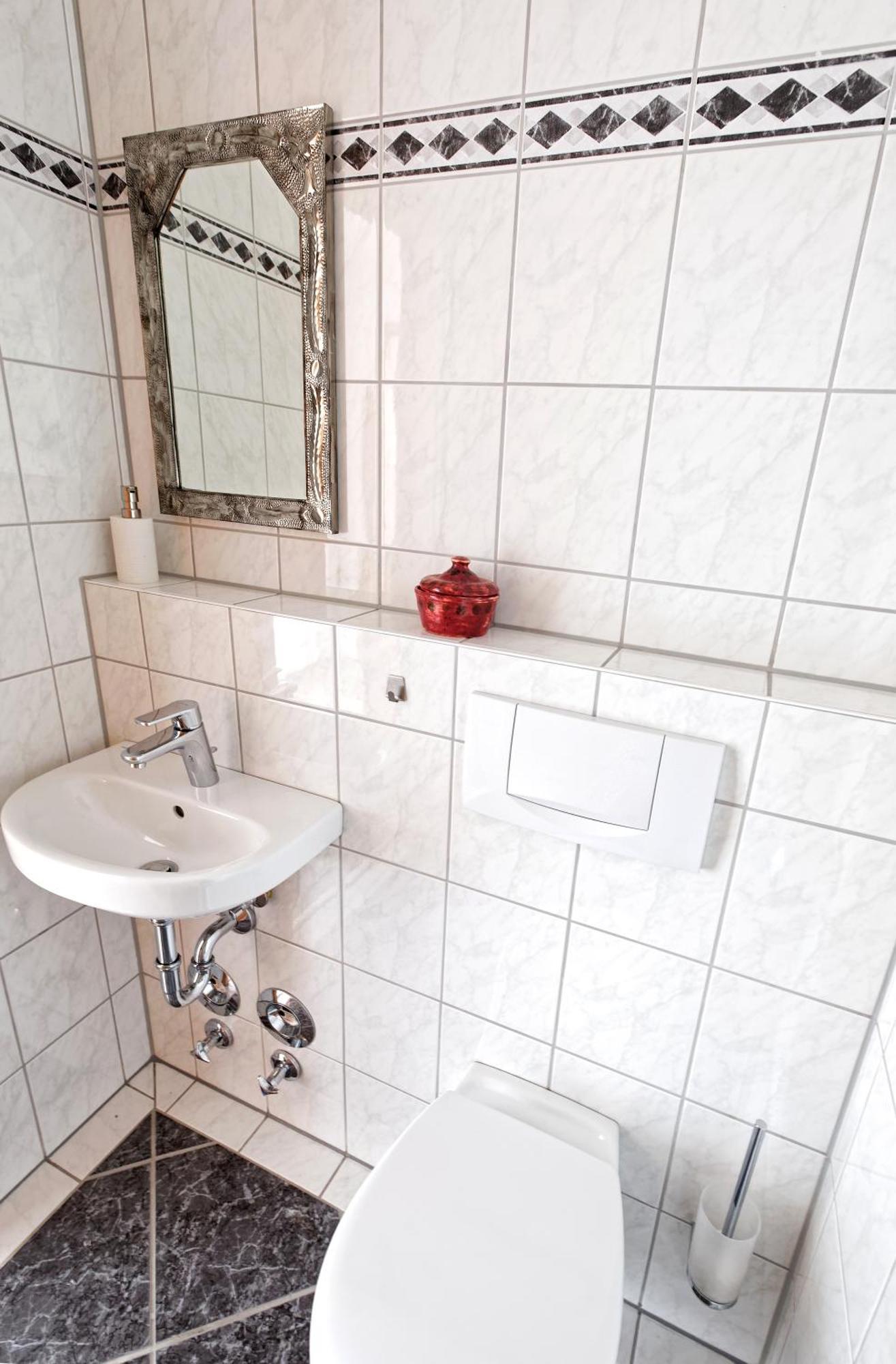 Grosszuegiges Helles Penthouse -Komplette Etage- Mit Balkon Und Stellplatz In Ruhiger Lage Kulmbach Exteriör bild