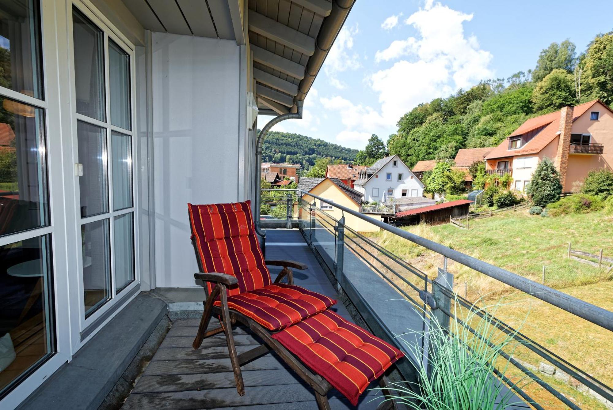 Grosszuegiges Helles Penthouse -Komplette Etage- Mit Balkon Und Stellplatz In Ruhiger Lage Kulmbach Exteriör bild