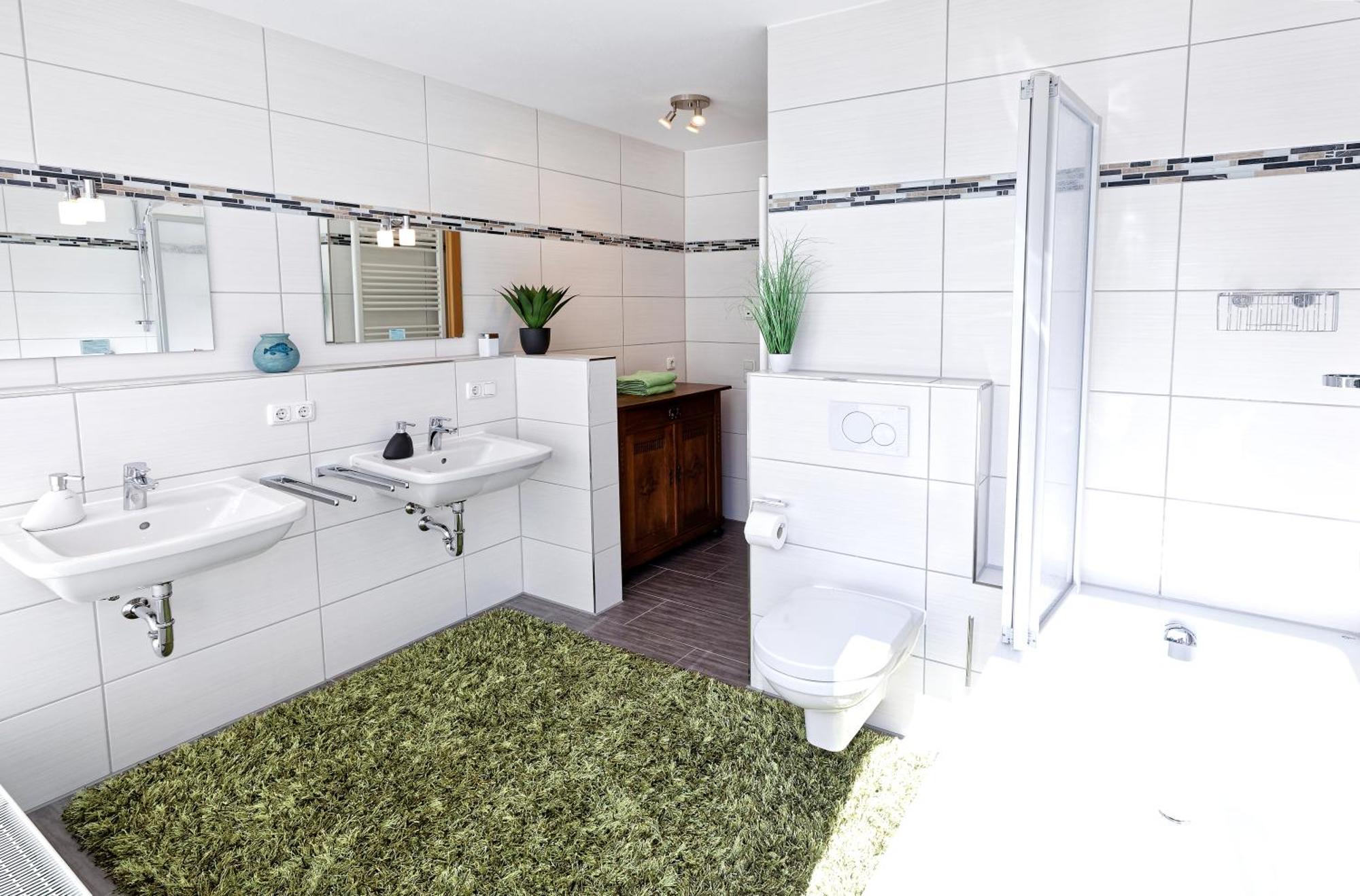Grosszuegiges Helles Penthouse -Komplette Etage- Mit Balkon Und Stellplatz In Ruhiger Lage Kulmbach Exteriör bild